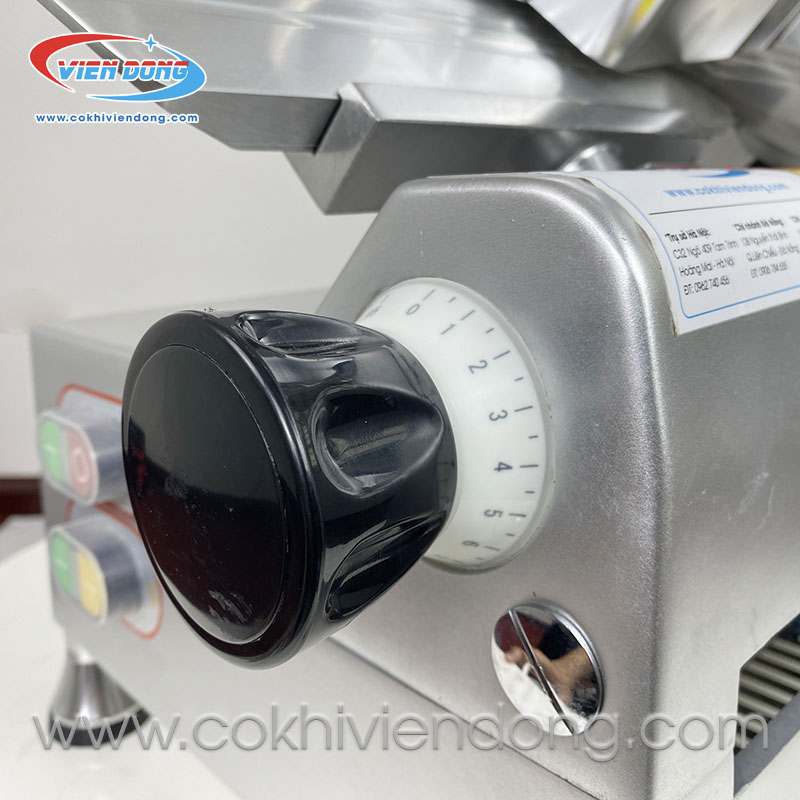 máy cắt thịt chín