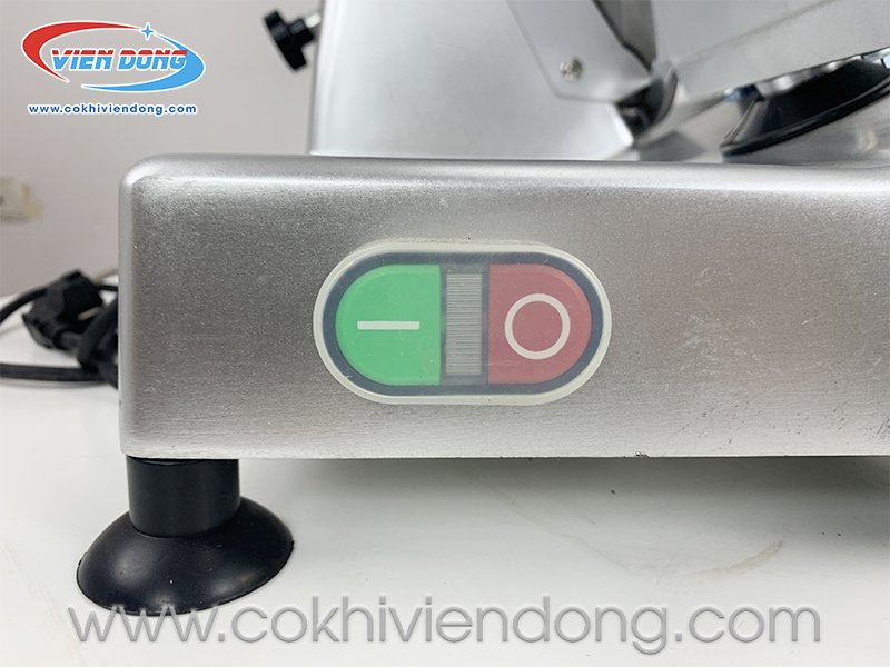 giá máy thái thịt chín