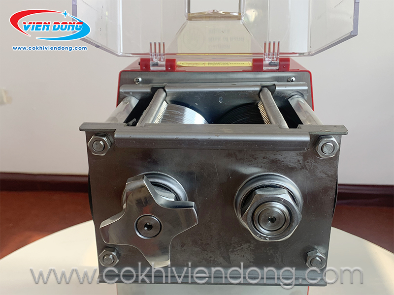 máy thái thịt DQ90